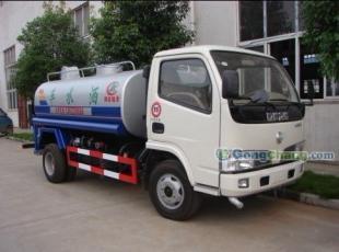 供應(yīng)高品質(zhì)5噸、10噸灑水車，湖北程力專業(yè)制造，現(xiàn)貨直達(dá)